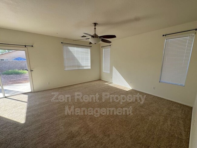 Foto del edificio - 4933 E Meadow Mist Ln