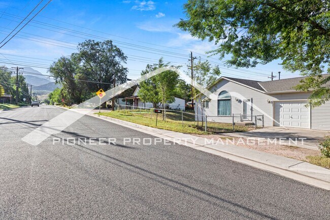 Photo - Prime Location - 2 bd, 2 bath, washer/drye... House