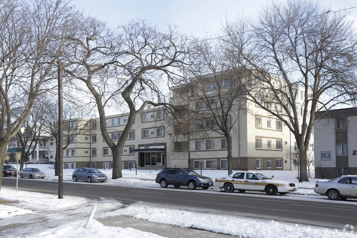 Building Photo - Blaisdell Court