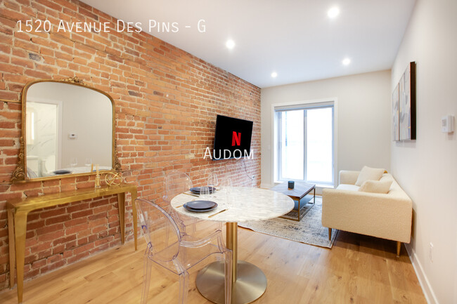 Photo du bâtiment - 1520 Av des Pins O