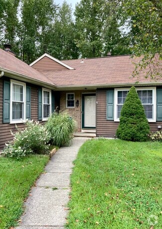 Building Photo - 4 Stanwood Ct