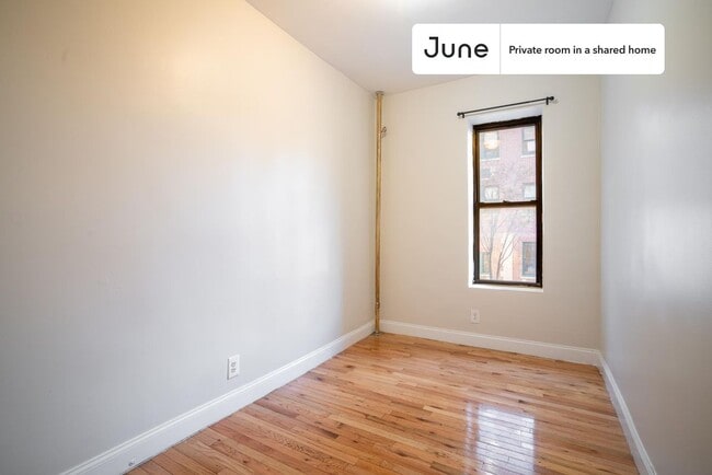 Building Photo - Room in Shared 4 bed/1 bath home in Central Harlem