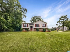 Building Photo - 1012 Christopher Dr