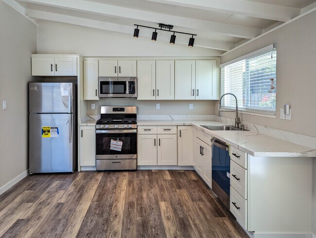 Kitchen (new appliances) - 27501 La Porte Ave