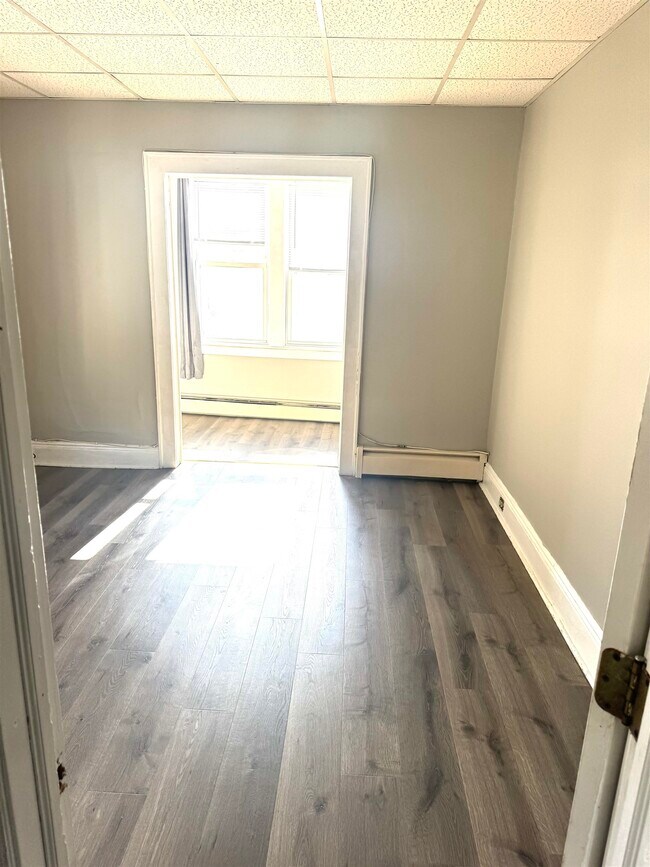 Foto del edificio - 103 John F. Kennedy Blvd