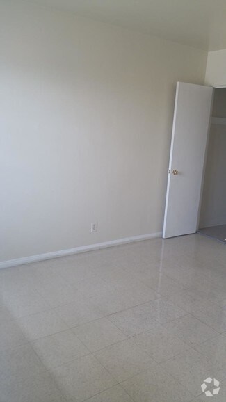 Apartments Under 1 000 In Los Angeles Ca