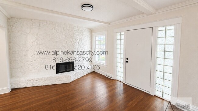 Foto del edificio - Spacious Home in Oak Park SW