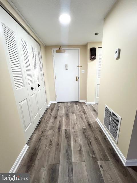 Foto del edificio - 3713 S George Mason Dr