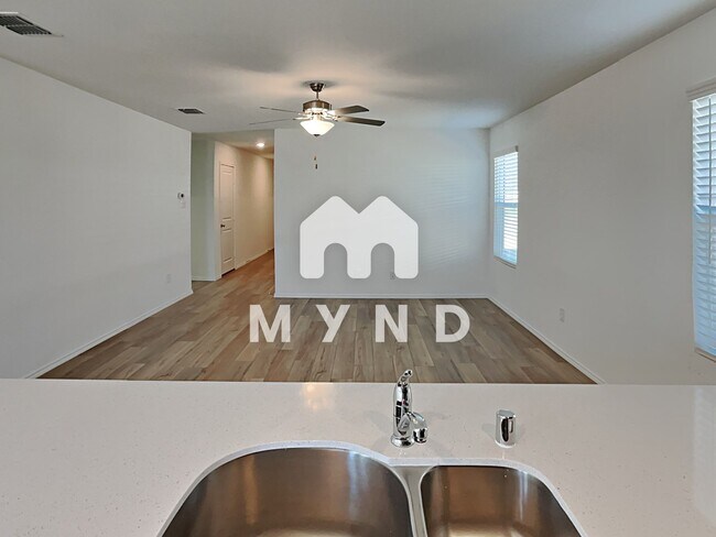 Foto del edificio - 1312 Haymarket Rd