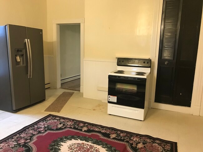 kitchen - 2719 Wood St