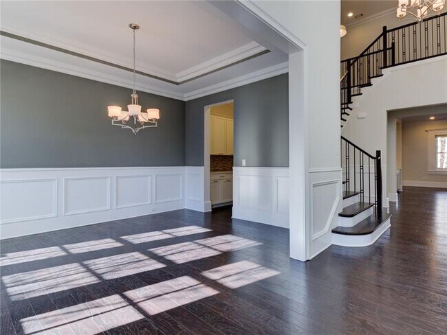Building Photo - 3544 Strath Dr