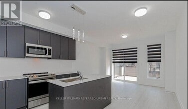 Building Photo - 1579 Midland Ave
