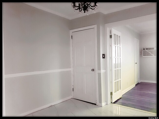 Foto del edificio - 77-18 170th St