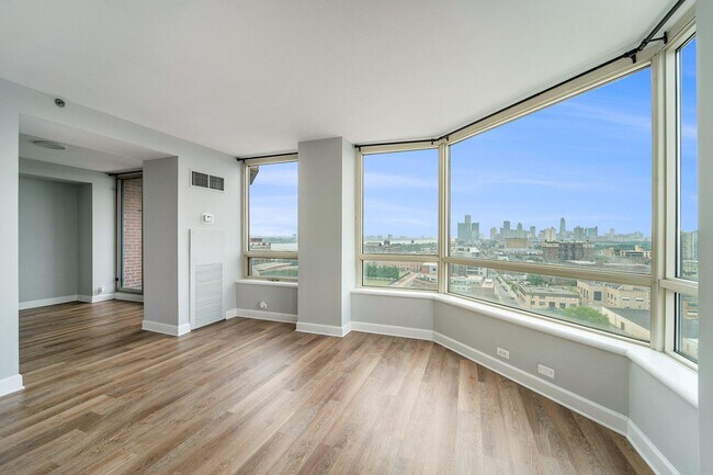 Foto del edificio - 3320 Spinnaker Ln