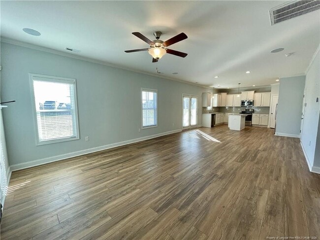 Building Photo - 5137 Thruway Rd