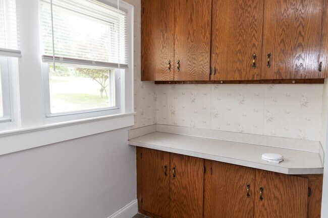 Foto del edificio - 751 Harris Ave NW