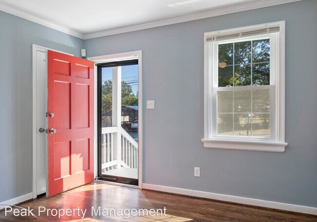 Building Photo - 3 br, 1 bath House - 130 N Mapleleaf Ave.