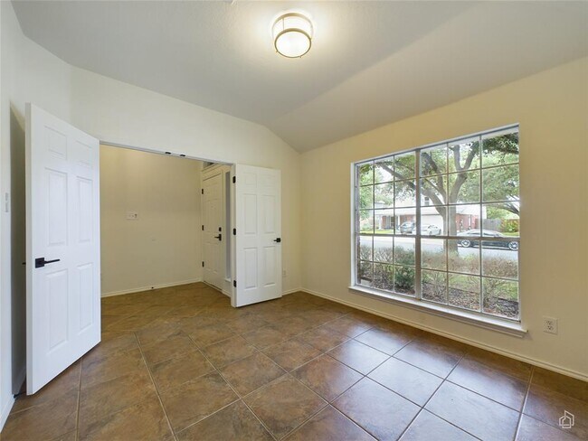 Building Photo - 4439 Bremner Dr