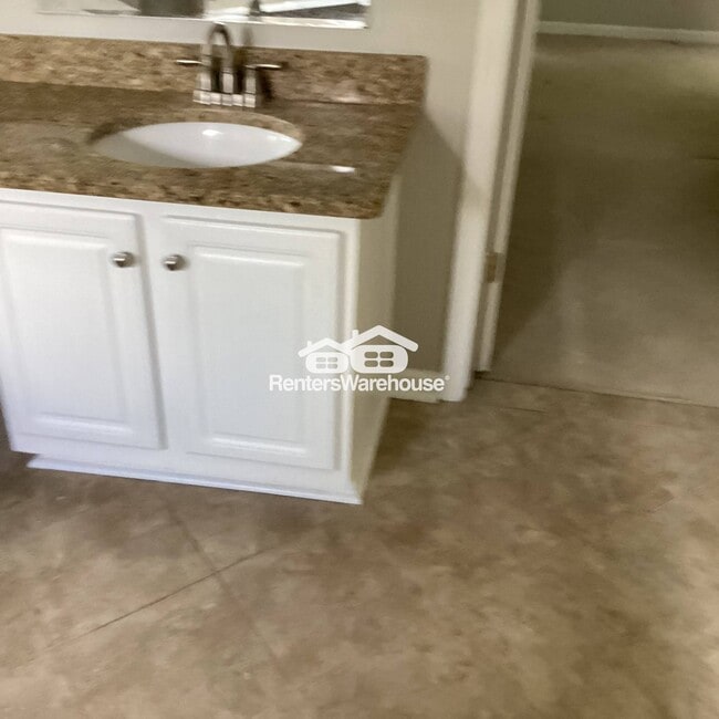 Building Photo - 2983 Rosebrook Dr
