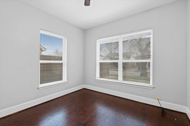 Foto del edificio - 2614 Isabella St