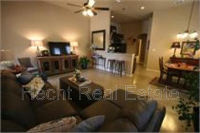 Foto del edificio - 180 Joanne Cv