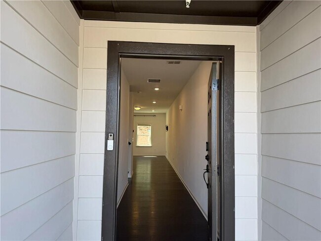 Foto del edificio - 716 Vallin St