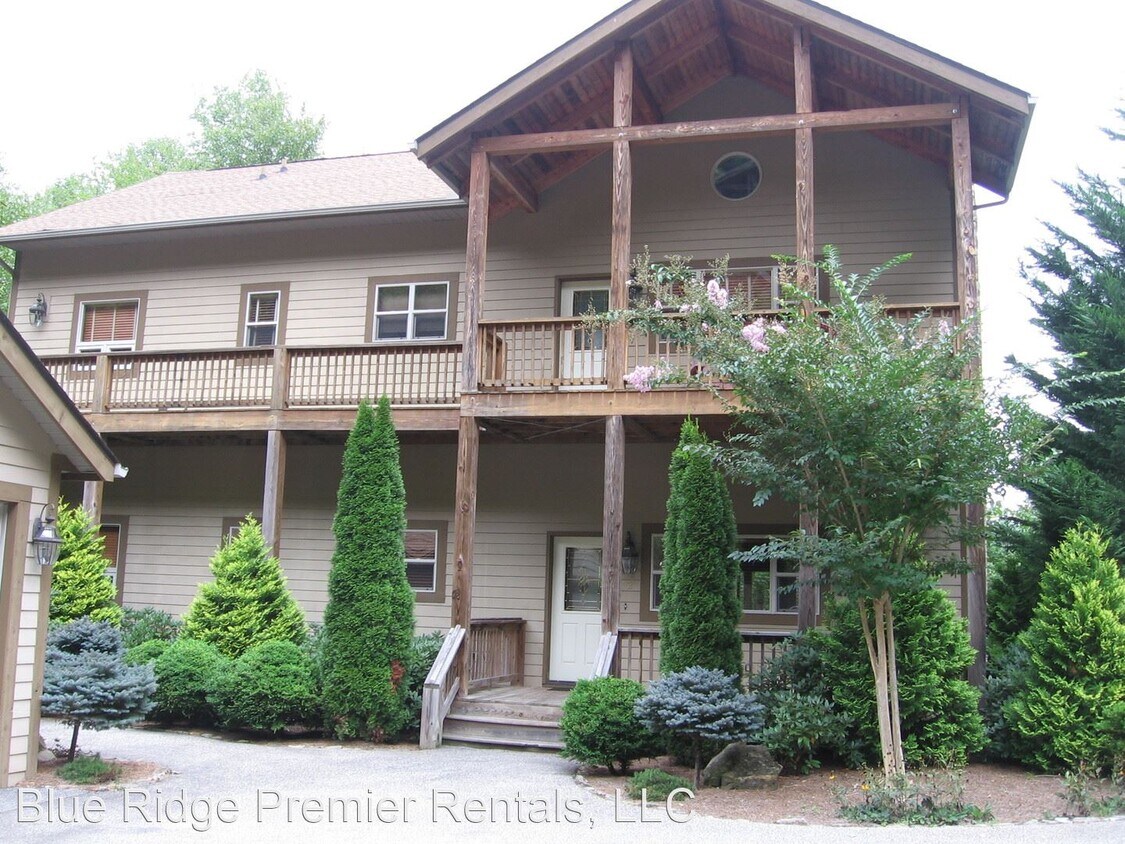 240 Sawgrass Dr, Whittier, NC 28789 House Rental in Whittier, NC