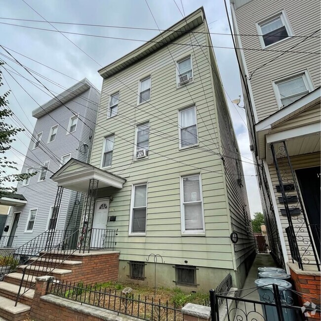 Building Photo - 153 Ripley Pl