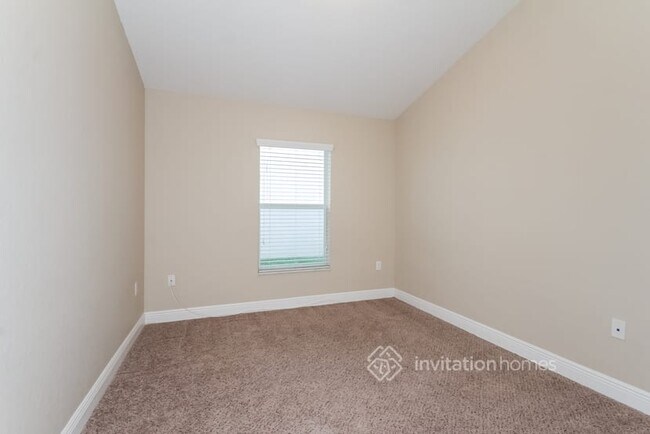 Building Photo - 11135 Irish Moss Ave