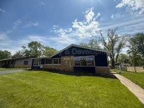Building Photo - 565 Kingman Ln