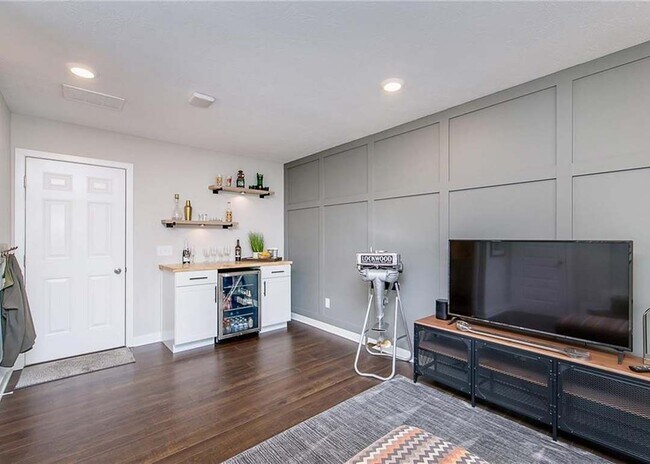 Foto del edificio - 14215 McNichols Way