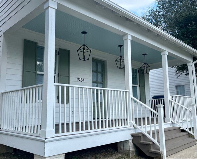 Building Photo - 1934 Elvin Dr