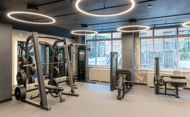 Foto del edificio - 215 W 22nd St