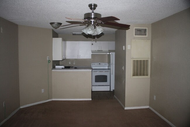 Building Photo - 5016Park2227