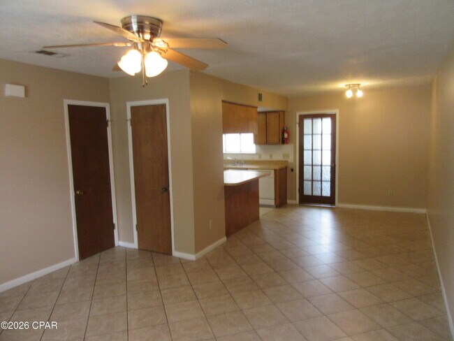 Foto del edificio - 830 West St