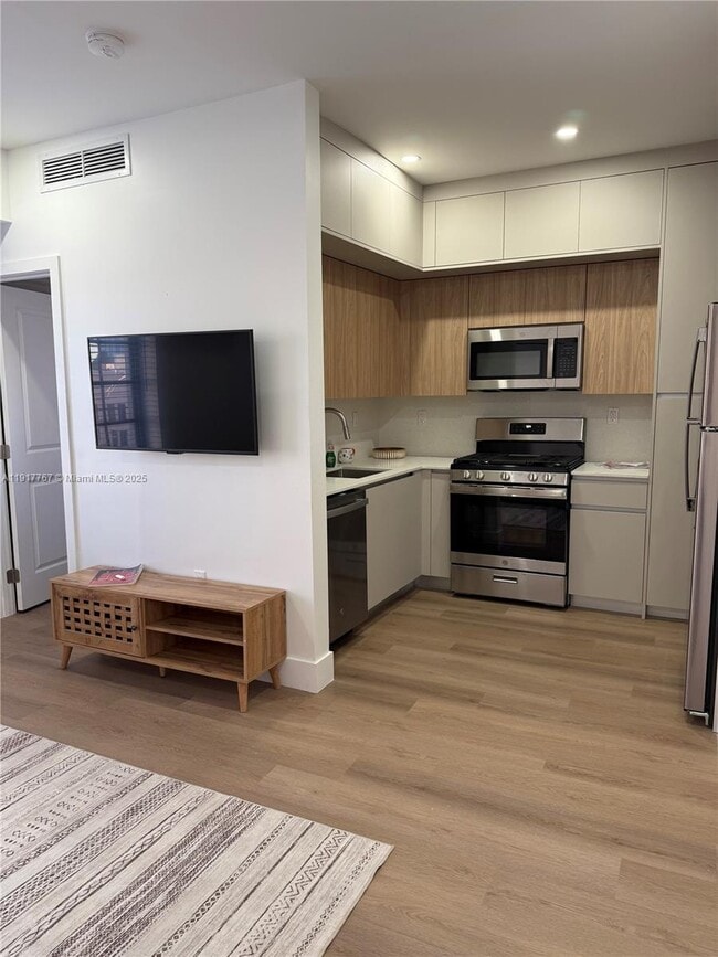 Foto del edificio - 1619 Jefferson Ave