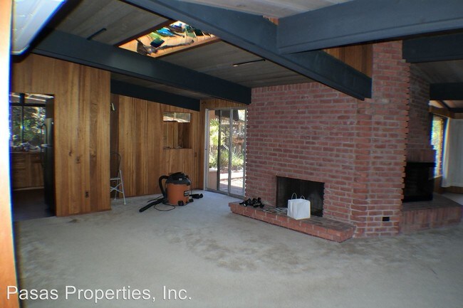 Foto del edificio - 2 br, 2 bath House - 3711 Dudley St