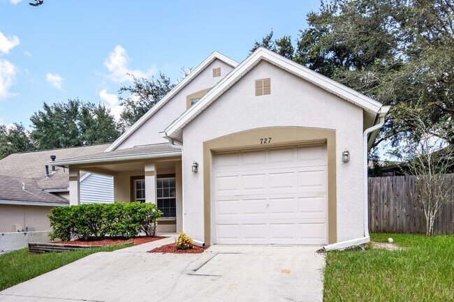 Building Photo - 727 Cape Cod Cir