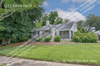 Building Photo - 1521 S Dixon Dr