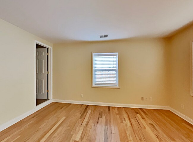 Foto del edificio - 1041 Emerson Ave SE