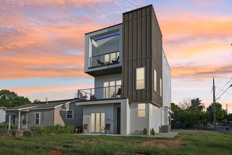 Foto principal - 500 W Sanford St