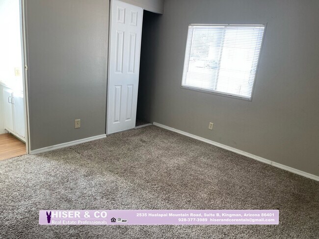 Building Photo - 2354 E Snavely Ave
