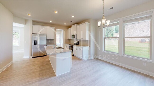 Building Photo - 3720 Grand Prix Dr NE