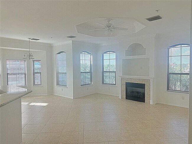 Building Photo - 2733 Via Cipriani