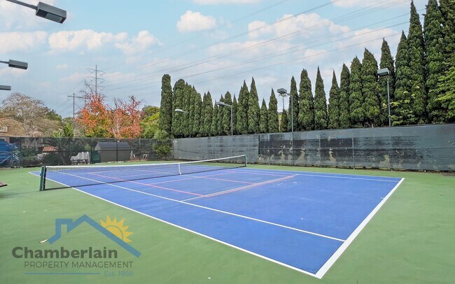 Foto del edificio - Wonderful La Costa Condo!