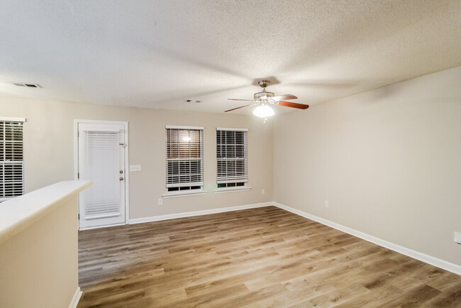 Building Photo - 226 Darby's Crossing Ct