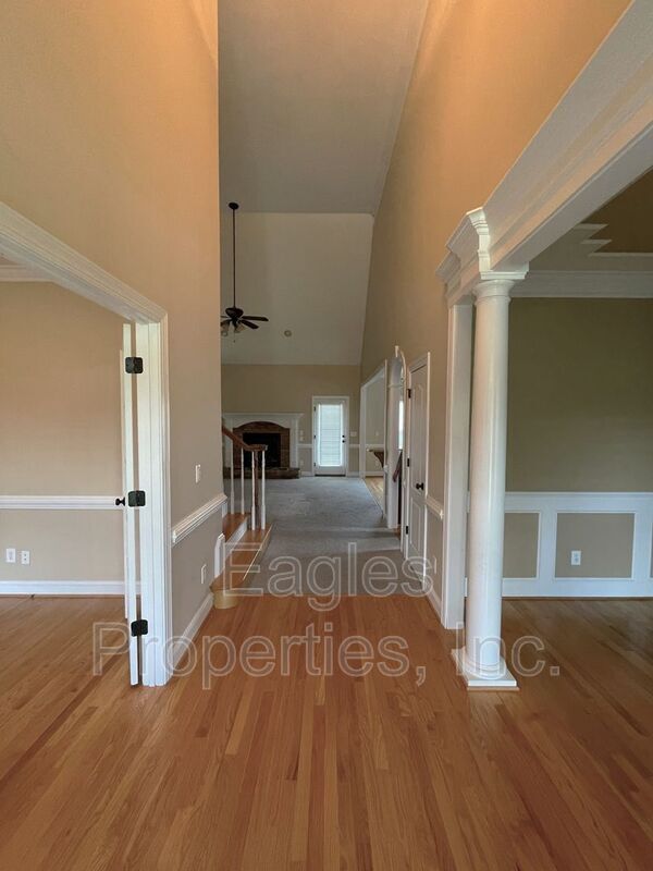 Foto del edificio - 107 Brighton Dr