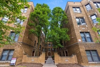 Building Photo - 2332 W Addison St
