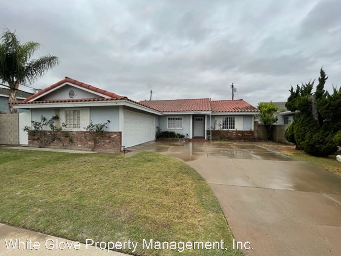 Primary Photo - 3 br, 1 bath House - 5482 Marietta Ave.