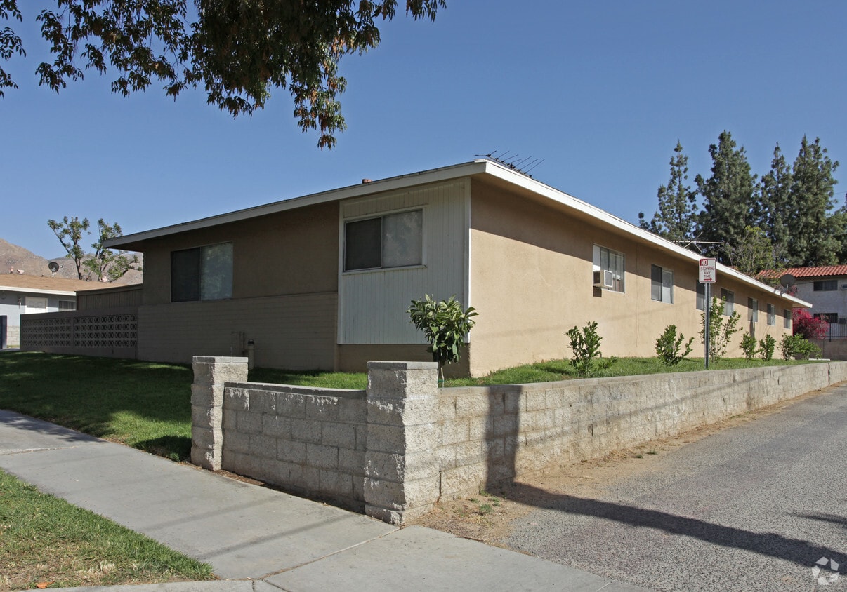Building Photo - 870 Prescott Way